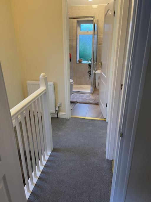 Gated Home Close To Birmingham City Centre Экстерьер фото