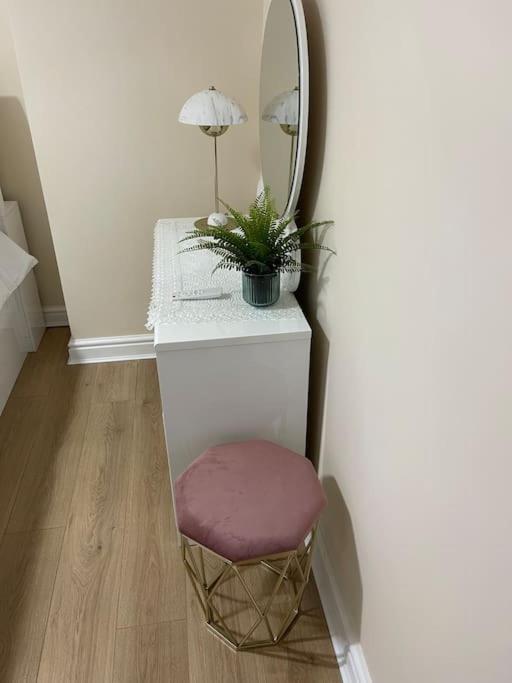 Gated Home Close To Birmingham City Centre Экстерьер фото